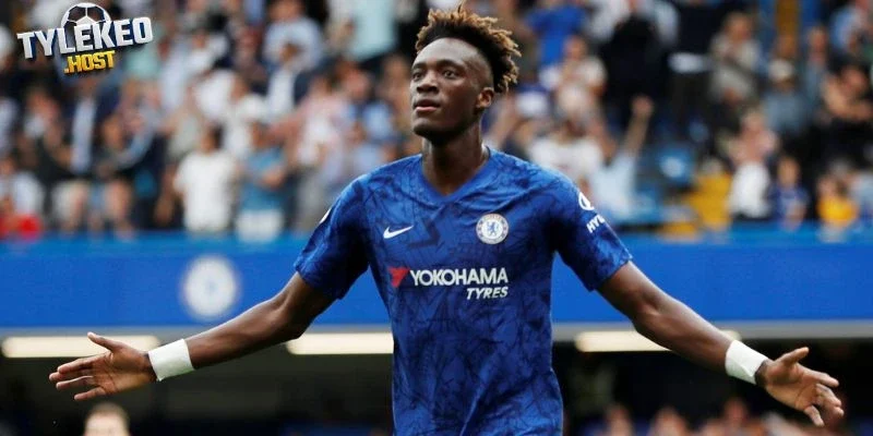 Abraham là mẫu số 9 cổ điển bóng đá hiện đại đang thiếu